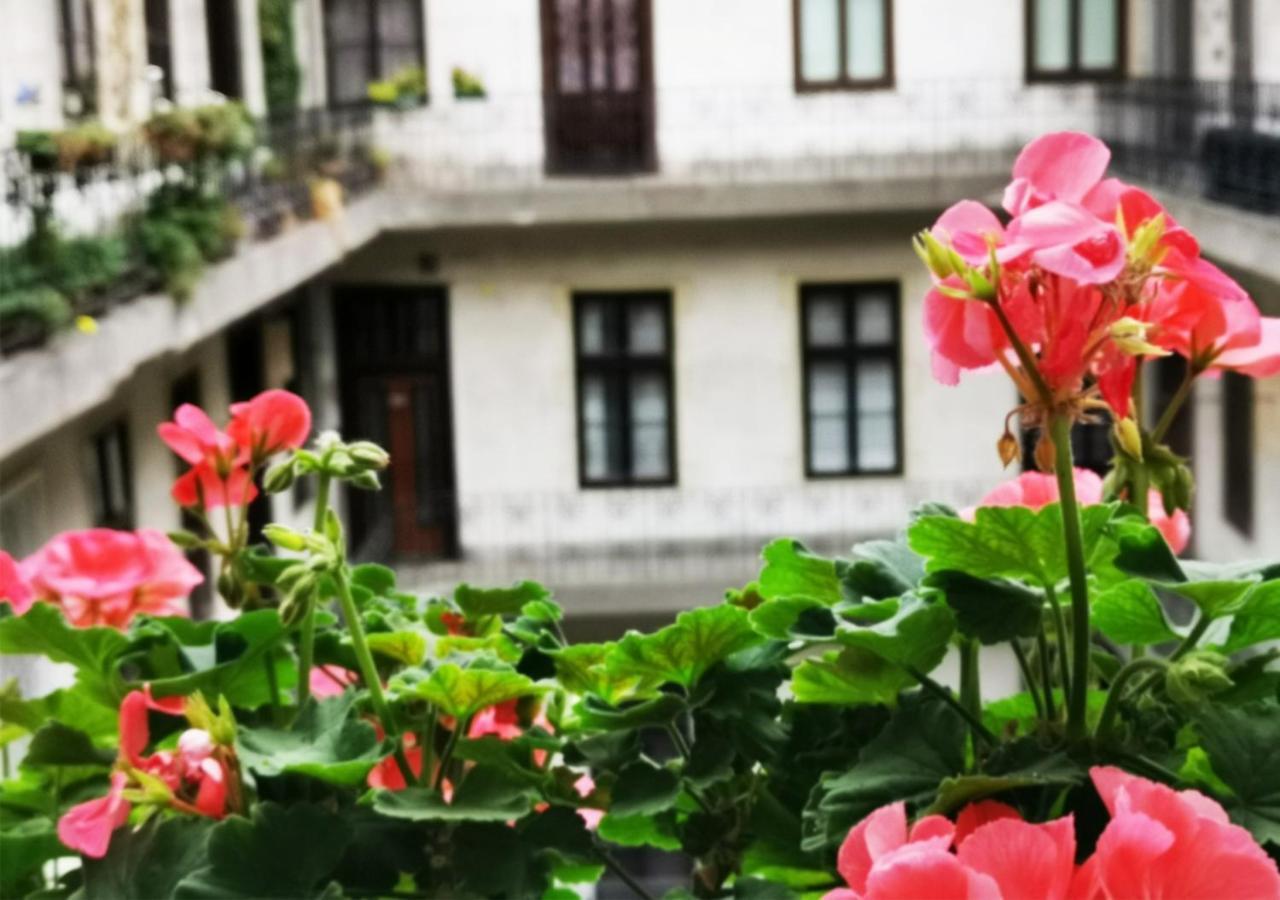 Cozy Design - Near Keleti & Citypark Apartamento *